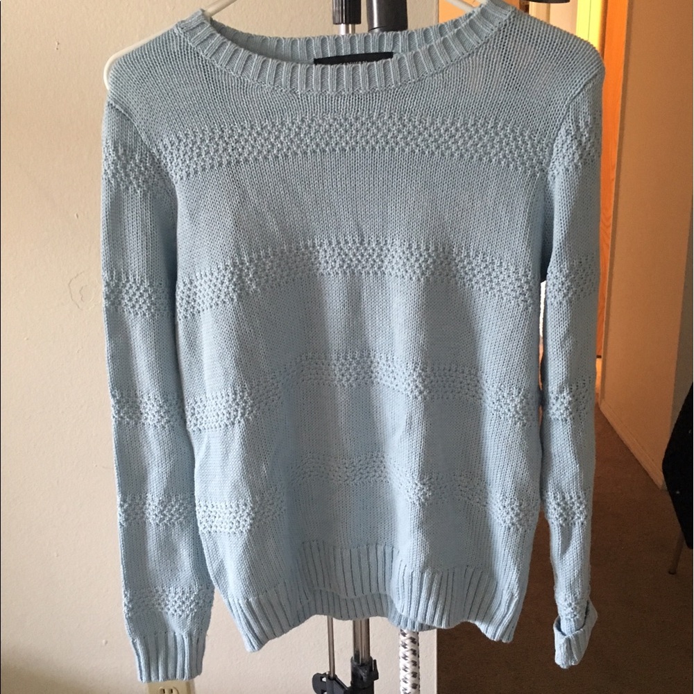 forever 21 baby blue color sweater shirt size S