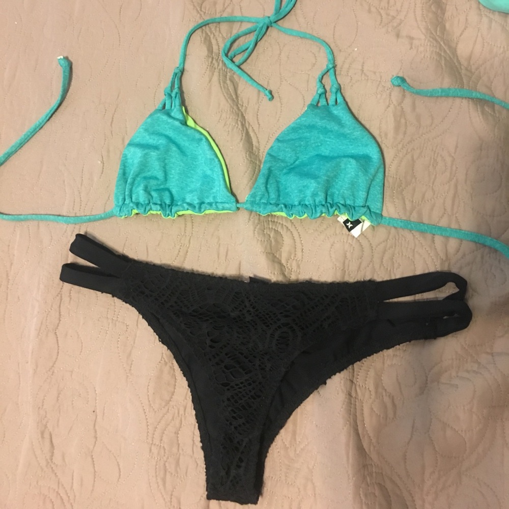 Hurley bathing suit
