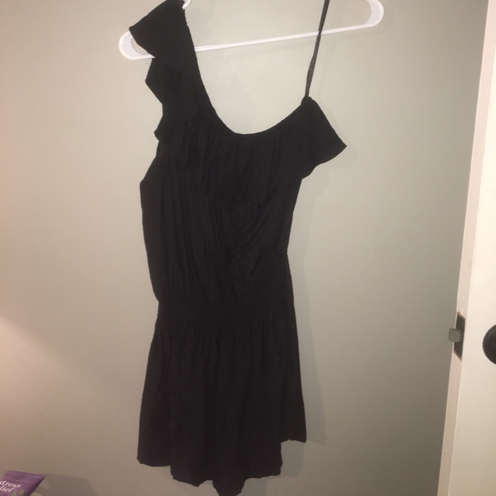 One shoulder ruffle black romper size large