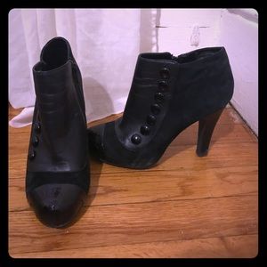 Cute and Stylish Black booties.