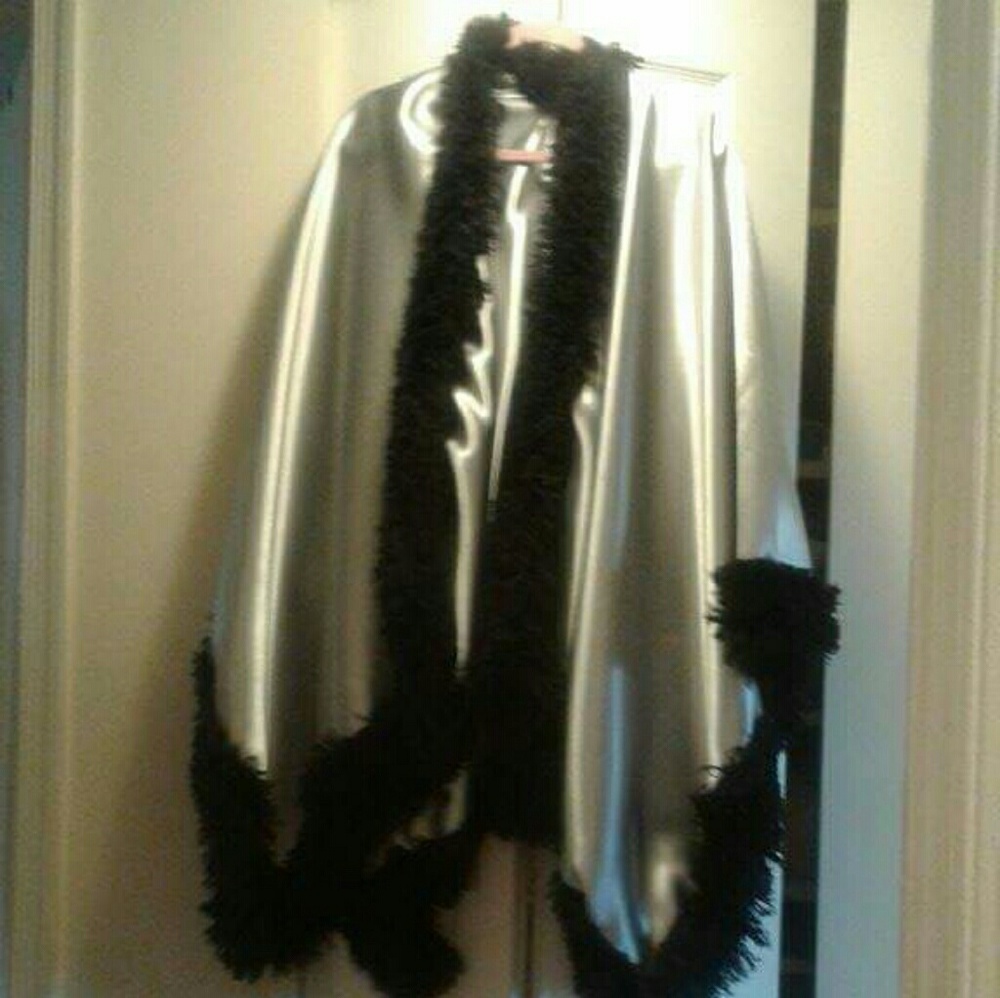CUSTOMIZED FUR NIGHT COAT