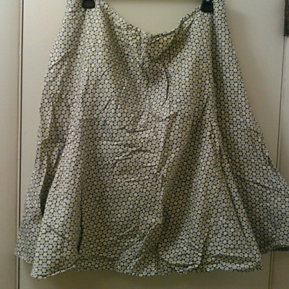 Knee length skirt