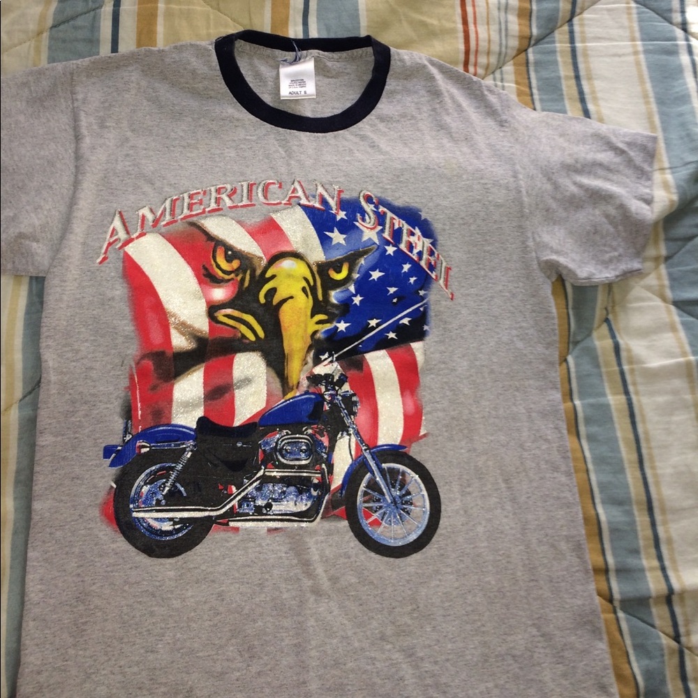 Men's tee shirt