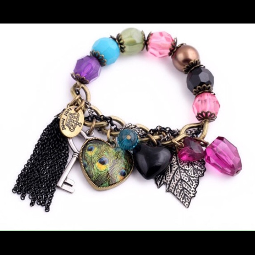 NWT Peacock heart stretchy charm bracelet