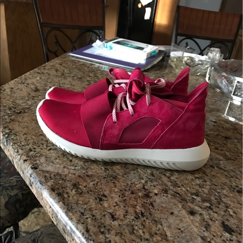 Adidas tubular defiant