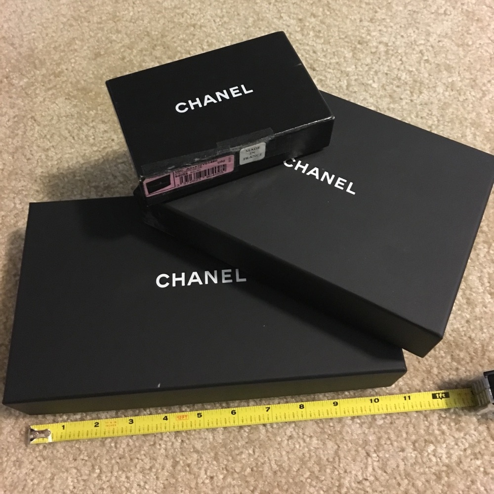 Three chanel boxes