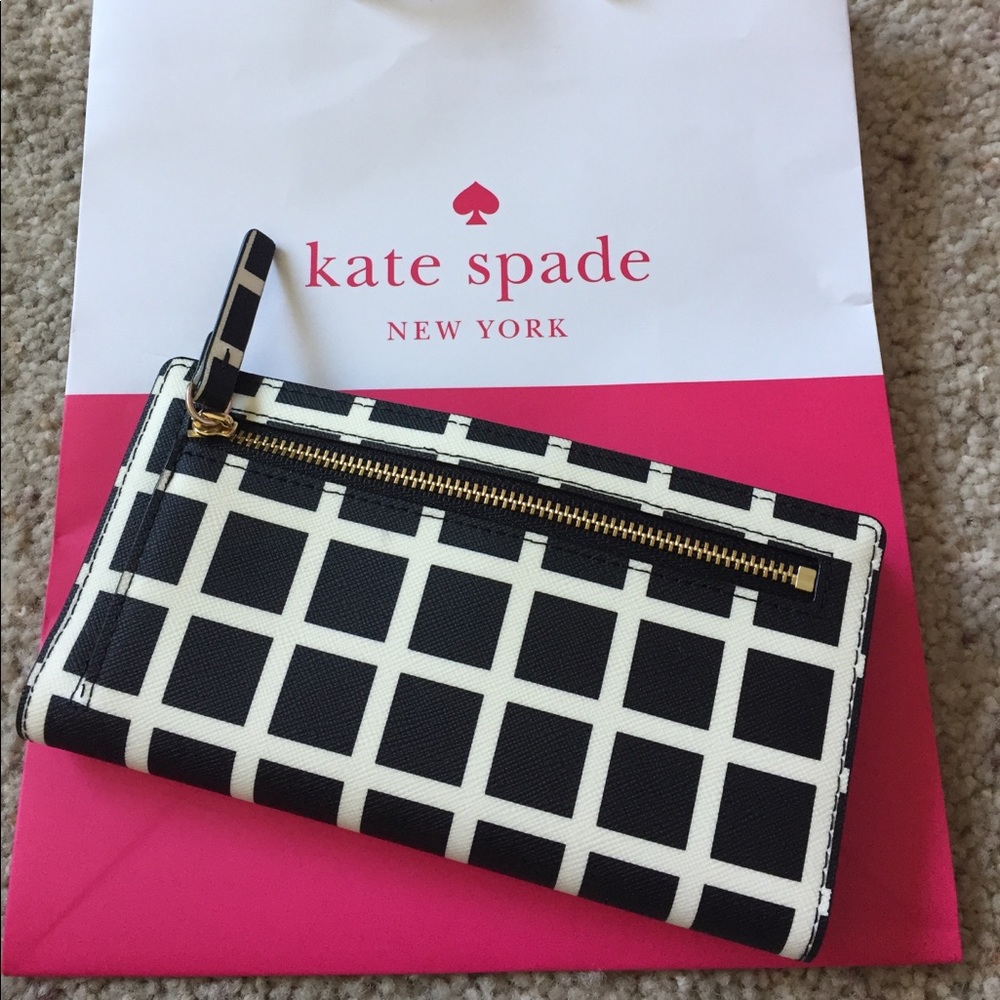 NWT Kate Spade black/white Stacy wallet - Picture 2 of 3