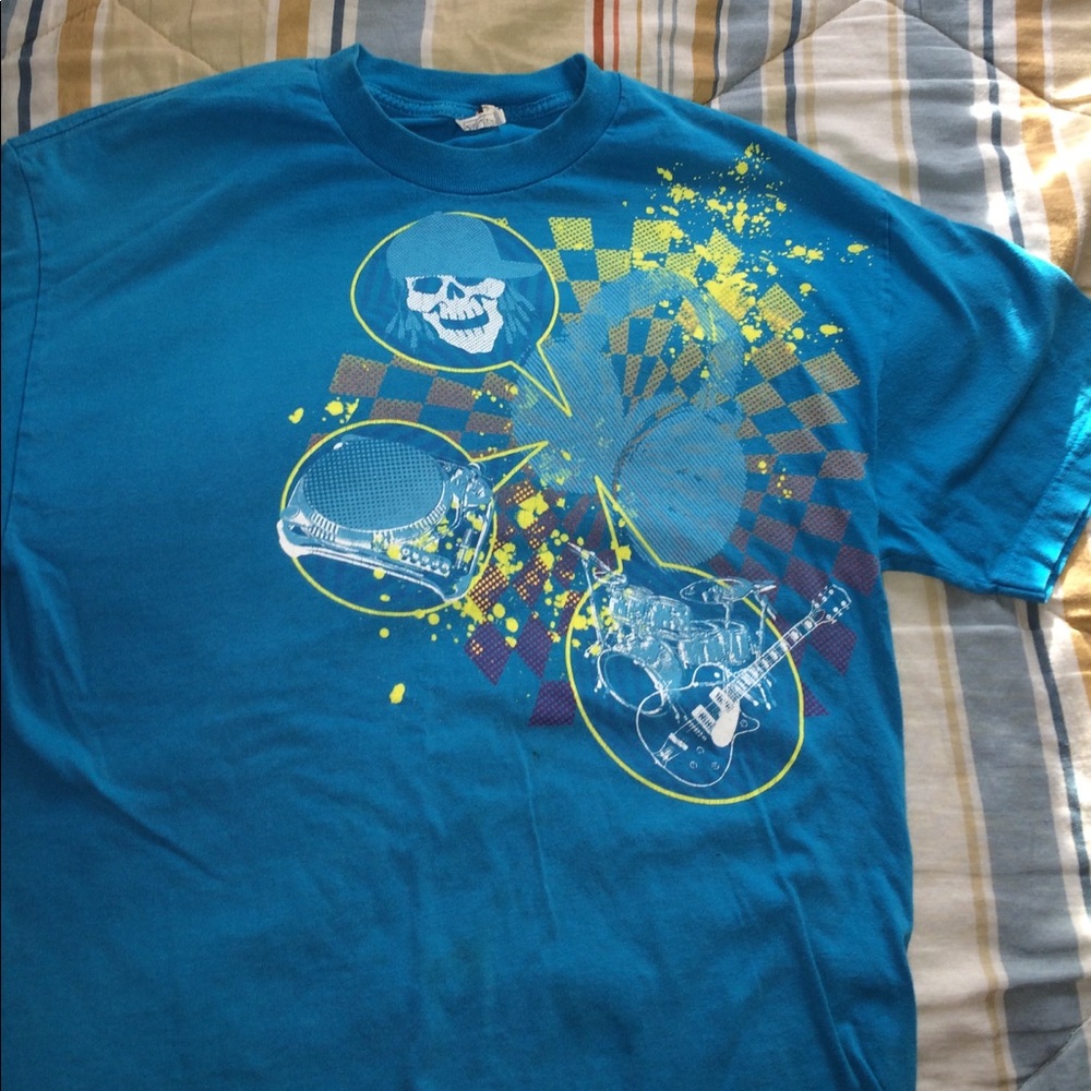 Men's tee shirt