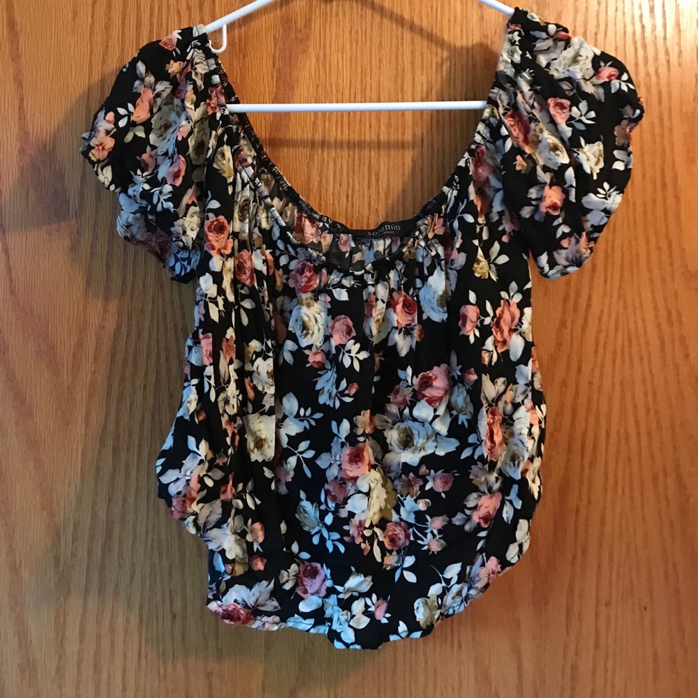Pitaya boutique flowered crop top