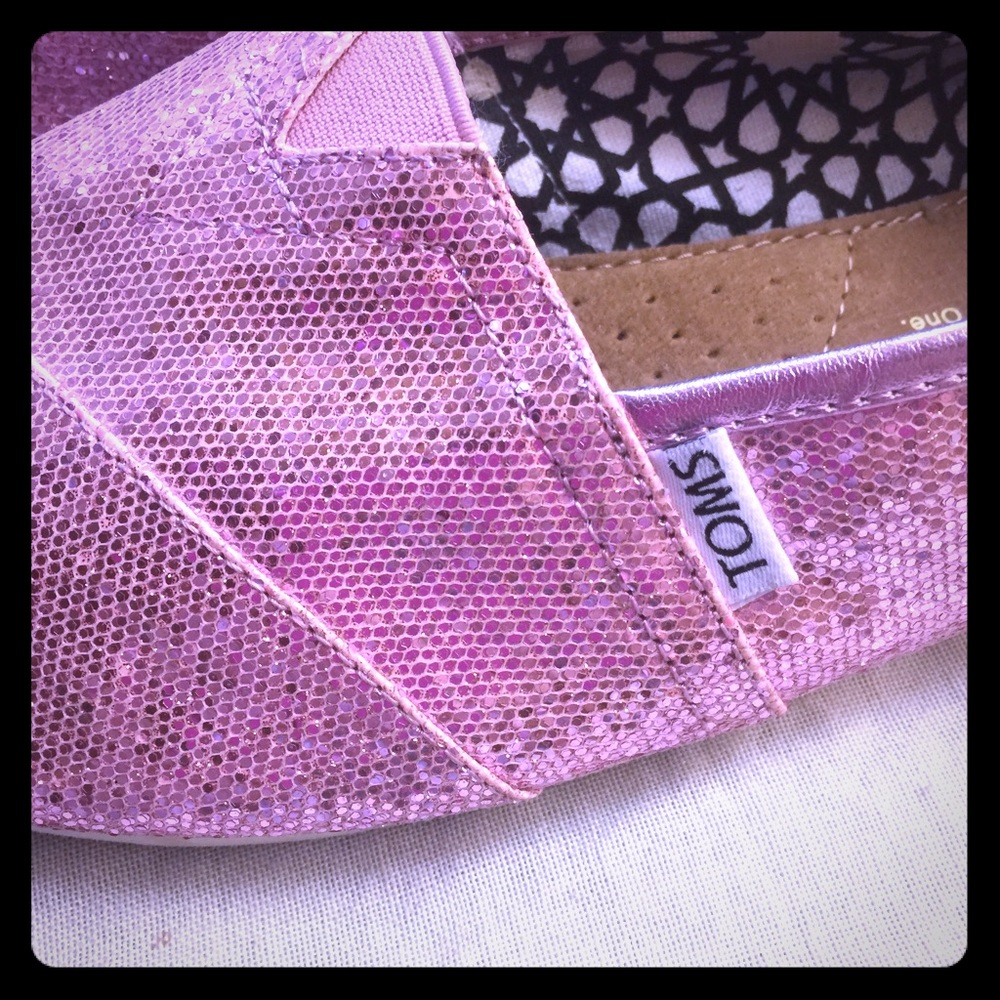 Pink glitter toms