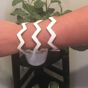 Set of 3 White Zig Zag Bangels