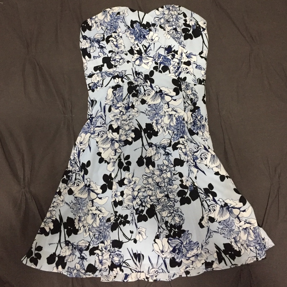 Stunning Express floral dress. Worn once. Size 6