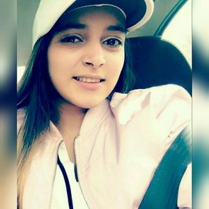 Meet your Posher, Kelly