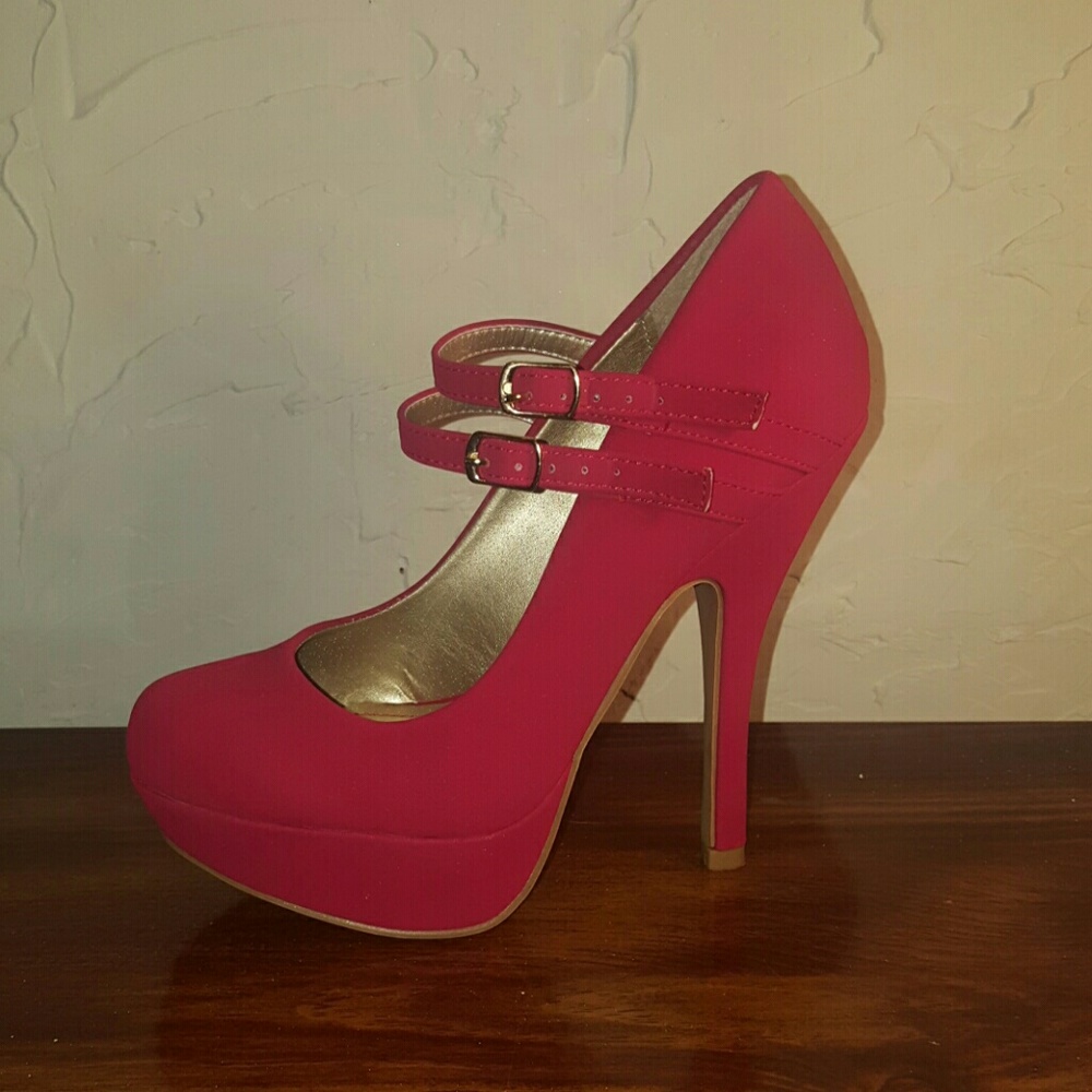 Heel - Picture 2 of 4