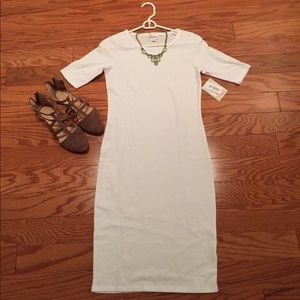 🦄BNWT White LLR Julia