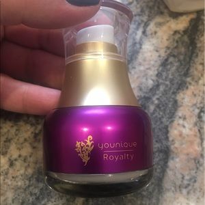 Royalty Instant Lifting Serum by YOUNIQUE