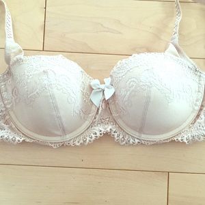 DKNY NWT 34B Bra