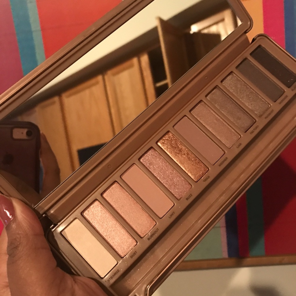 Moving 6/1 ✨ Urban Decay Naked 3 Palette