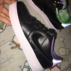 Air Force 1 low, northern lights