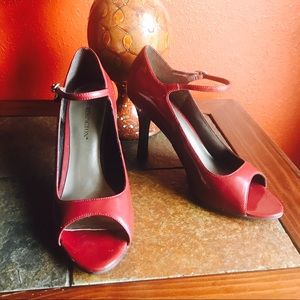 Maroon Heels!