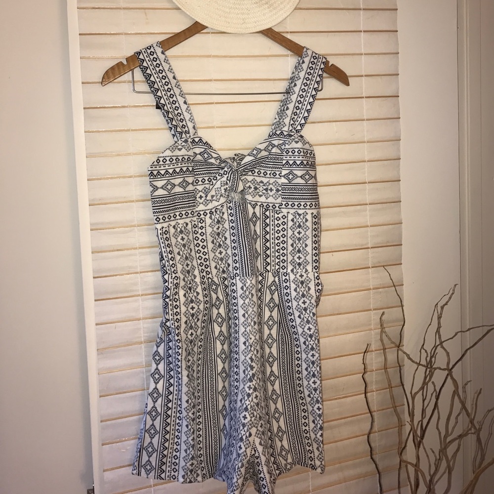 Aztec print romper - Picture 5 of 7