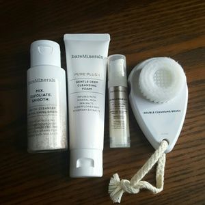 NWT Bare Minerals Set!