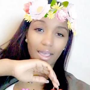 Meet your Posher, Raynasia