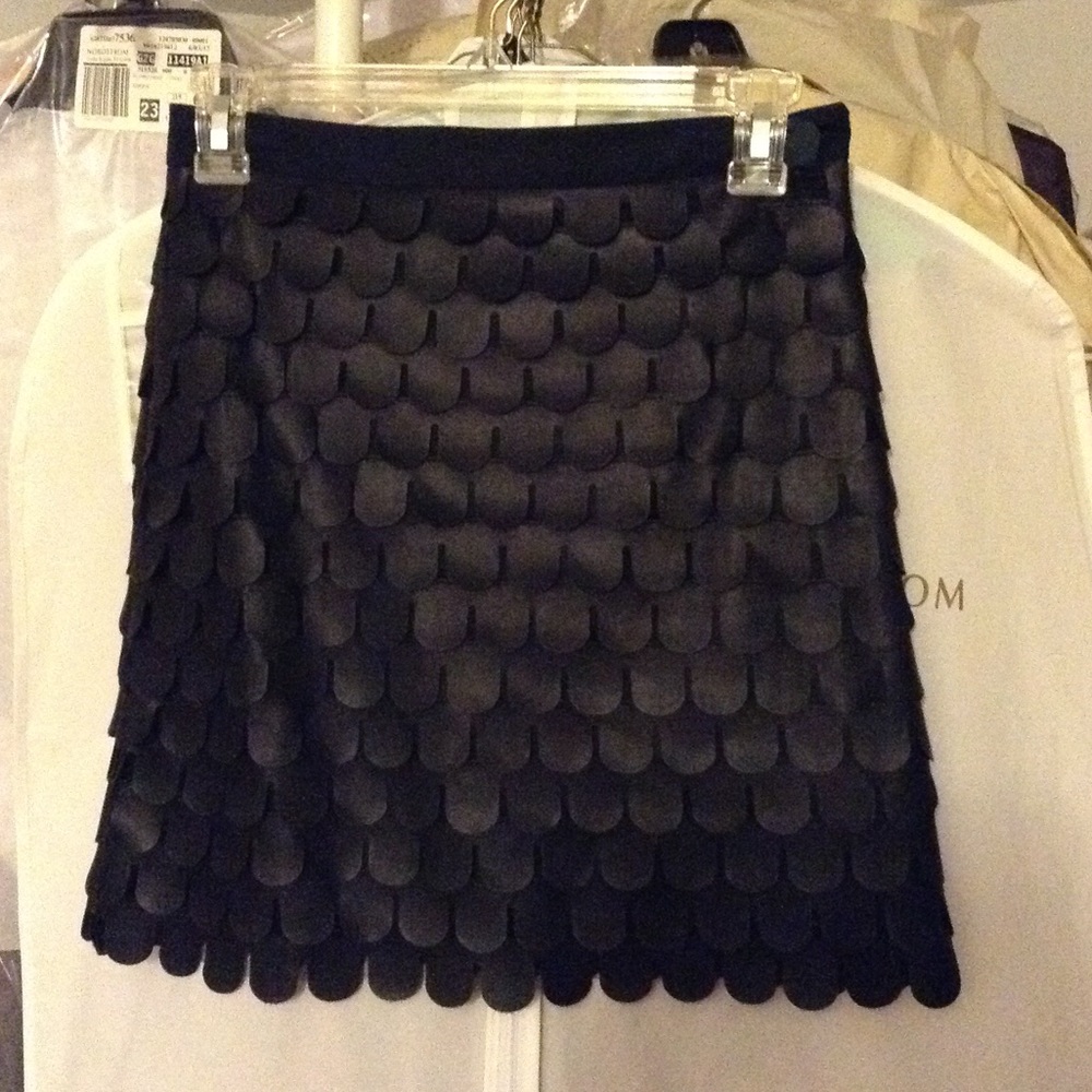 SAKS FIFTH AVE Scalloped Faux leather skirt