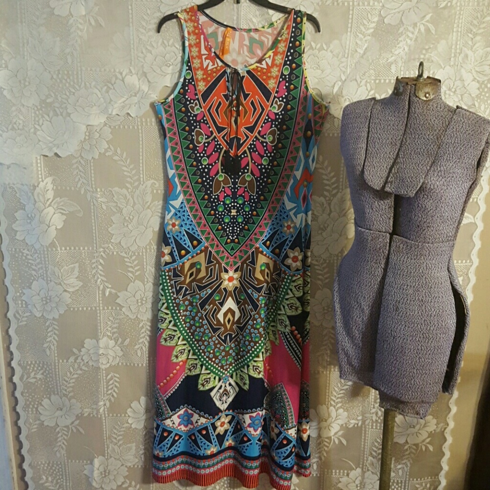 Stunning Maxi by Magic Size L Large