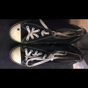 Black converses