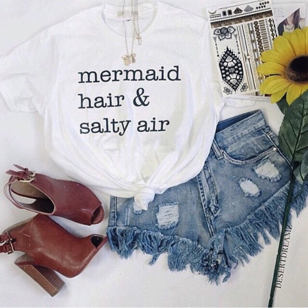 LAST ONE!! Mermaid Hair & Salty Air tee - Picture 2 of 6