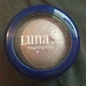 Luna Highlighter