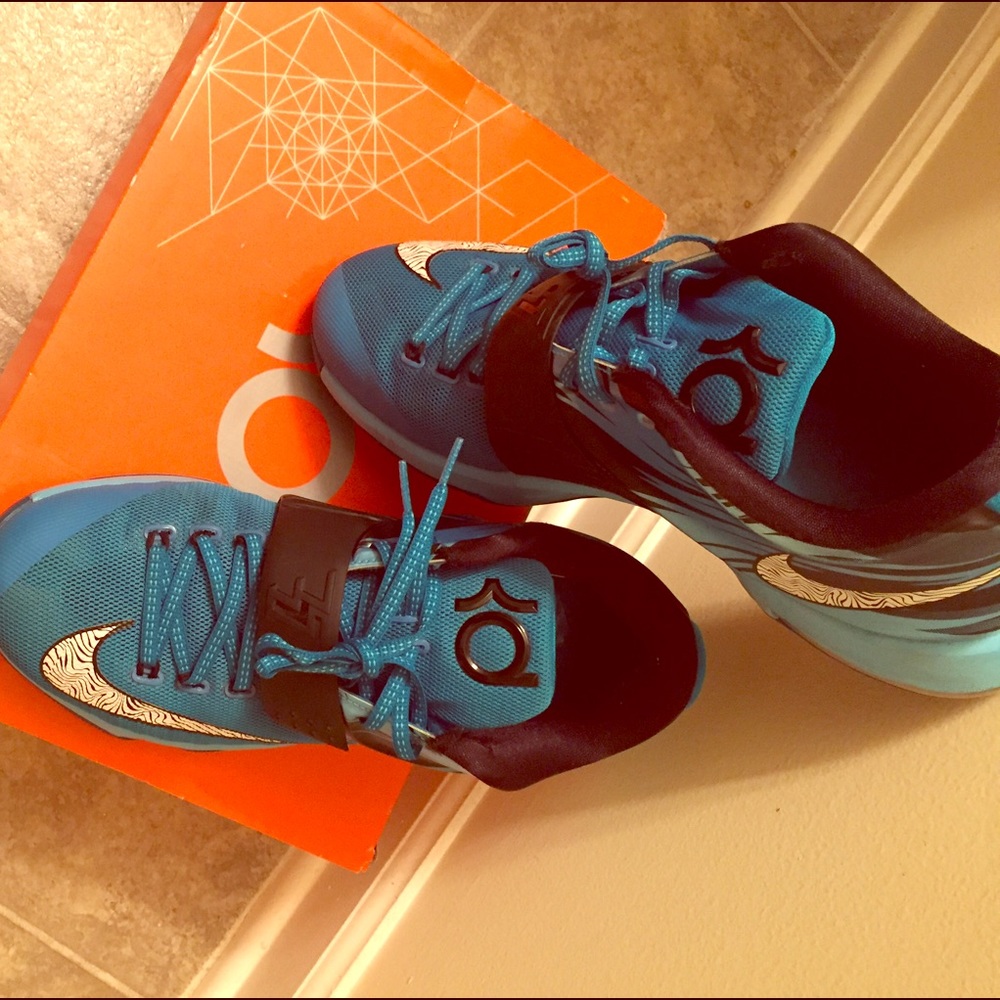 Blue KD VI