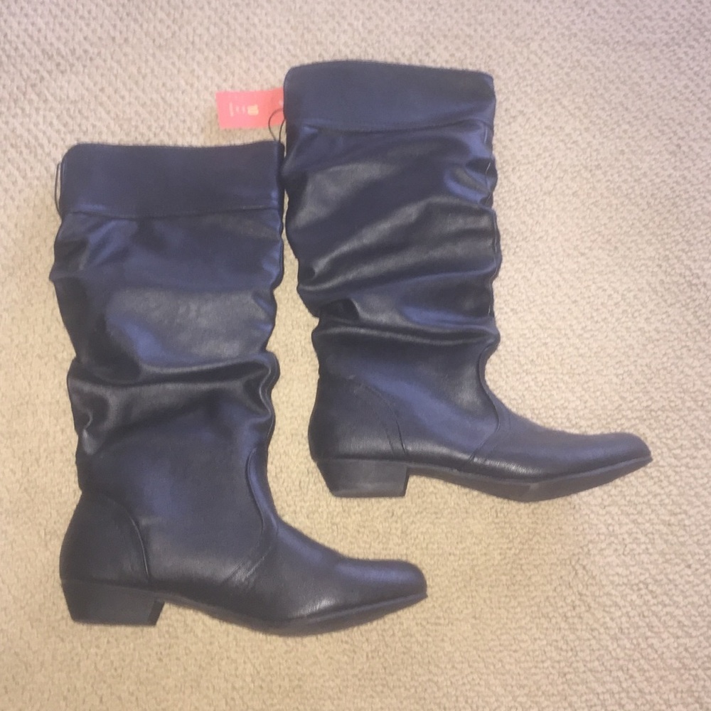 Black boots