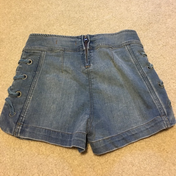 Free People high waisted jean shorts - Picture 4 of 4