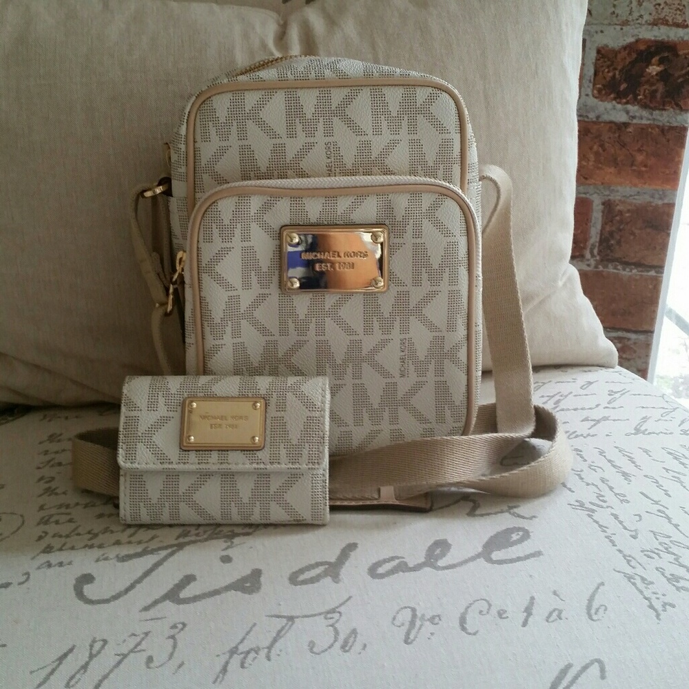 Michael Kors Crossbody & Coin purse