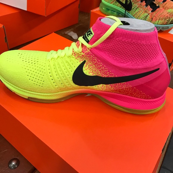 Brand new NIKE ZOOM ALL OUT FLYKNIT OC size 11 - Picture 2 of 2