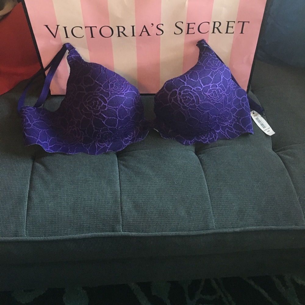 Victoria's Secret purple lace push-up 36D