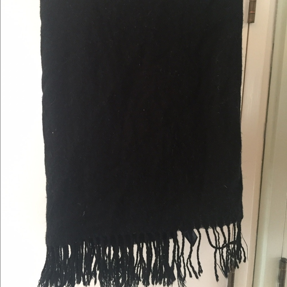Oversized Black Blanket Scarf