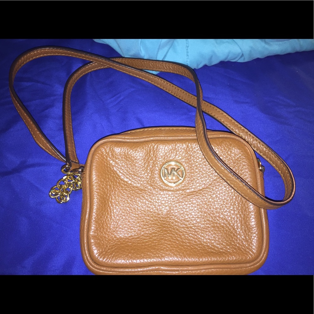Selling matching purse & wallet!!