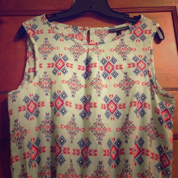 Romper with fun details - Picture 2 of 6