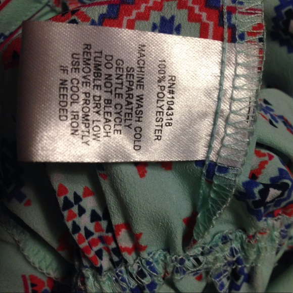 Romper with fun details - Picture 6 of 6