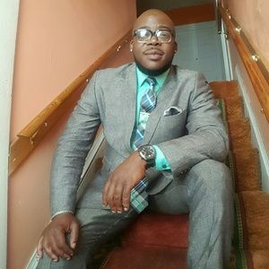 Meet your Posher, Eric