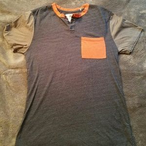 On The Byas Henley Size Small