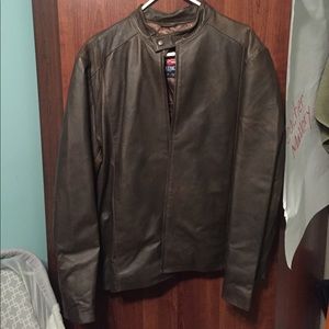Men's Brown leather jacket no collar. Medium
