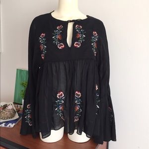 ZARA Floral tie-up blouse