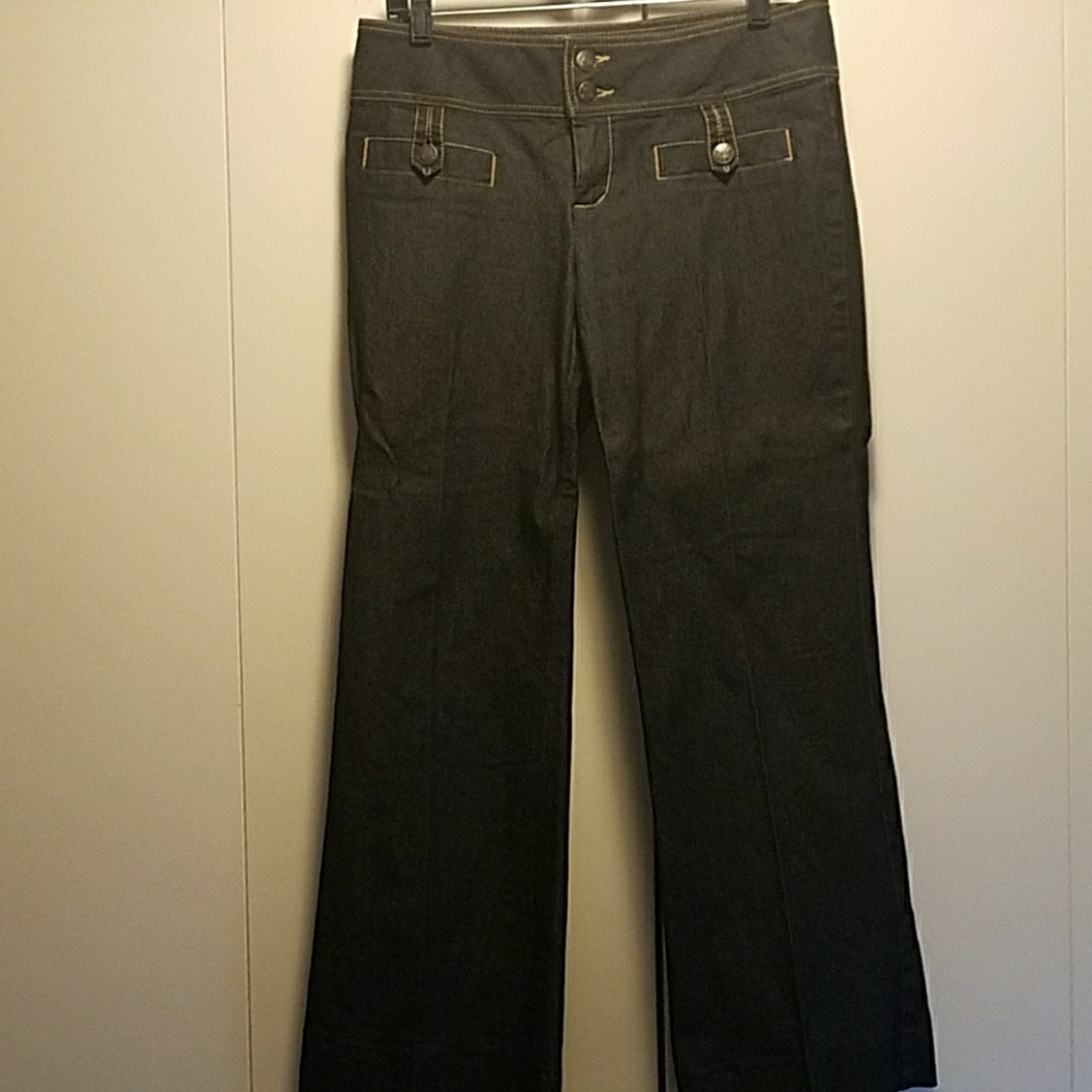Bisou straight, medium wide leg jean