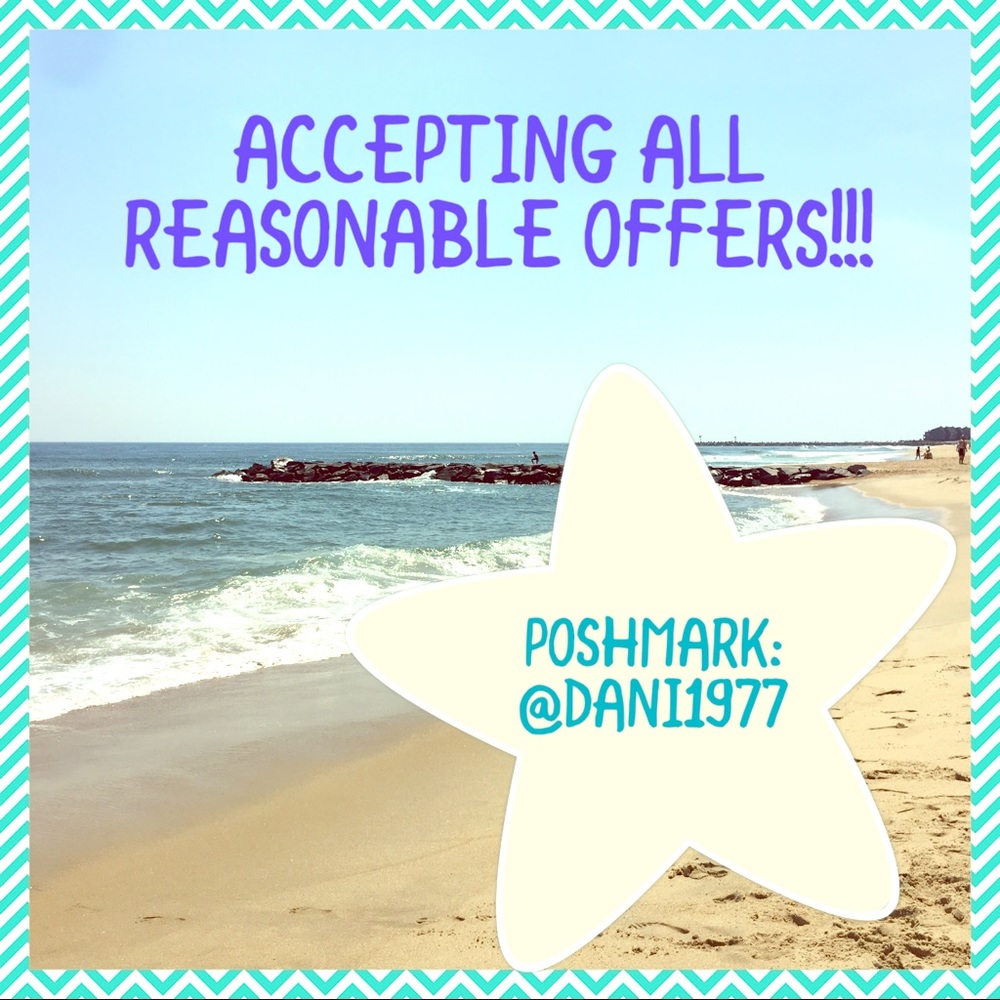 Accepting offers! New inventory coming! 😊👍🏻🌷🌴
