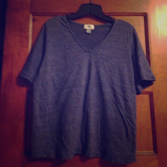 Gap blue shirt with panel in back - Picture 3 of 5