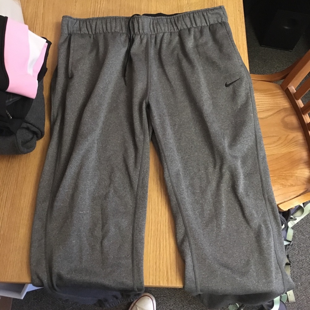 Nike therma fit sweats
